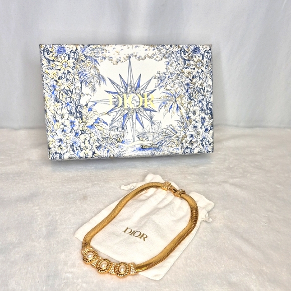 Christian Dior Opulent Trinity Choker COA - Picture 5 of 17